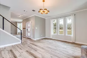 171 N Pin Oak Crossing, Elgin, TX 78621 - Photo 10