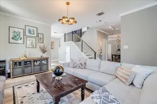 171 N Pin Oak Crossing, Elgin, TX 78621 - Photo 10