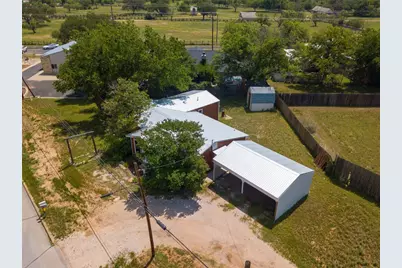 603 W Main Street, Johnson City, TX 78636 - Photo 2