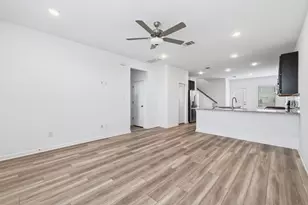 132 Christy St, Hutto, TX 78634 - Photo 2