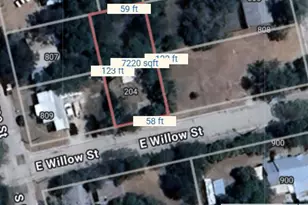 204 E Willow St, Burnet, TX 78611 - Photo 2