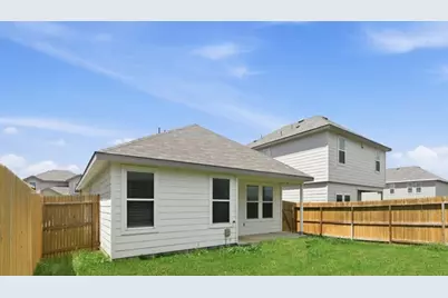 1607 Champagne Oak, New Braunfels, TX 78130 - Photo 2