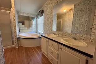 114 Speir Ln, Elgin, TX 78621 - Photo 10