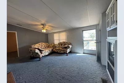 114 Speir Lane #B, Elgin, TX 78621 - Photo 6