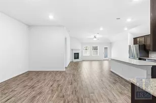 188 Danbark Dr, Buda, TX 78610 - Photo 4
