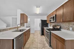 15217 Bullace St, Austin, TX 78724 - Photo 8