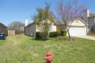 701 Los Robles Rd, Leander, TX 78641 - Photo 4