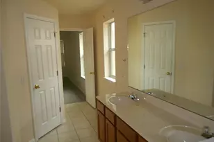701 Los Robles Rd, Leander, TX 78641 - Photo 26