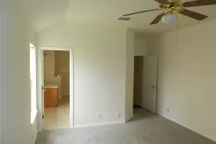 701 Los Robles Rd, Leander, TX 78641 - Photo 20