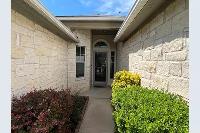 701 Los Robles Road, Leander, TX 78641 - Photo 2