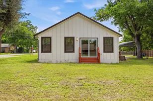 404 E Wolf St, Granger, TX 76530 - Photo 40