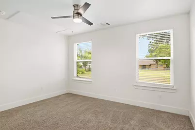 404 E Wolf Street, Granger, TX 76530 - Photo 28