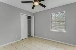 403 Edmond St, Taylor, TX 76574 - Photo 2