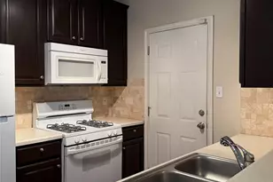 2100 Pipers Field Dr, Austin, TX 78758 - Photo 4