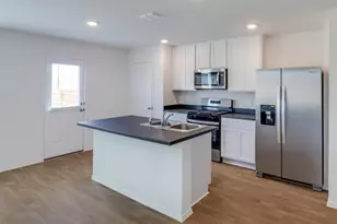 110 Bull Lake Cir, Buda, TX 78610 - Photo 4