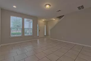 315 N Heatherwilde Blvd, Pflugerville, TX 78660 - Photo 10