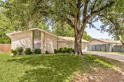 2412 E Stassney Lane, Austin, TX 78744 - Photo 2