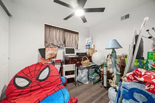 2412 E Stassney Ln, Austin, TX 78744 - Photo 12