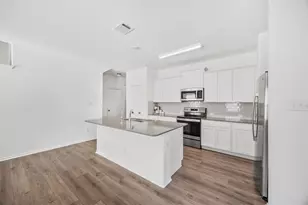 141 Rowdy Yates Wy, Jarrell, TX 76537 - Photo 10