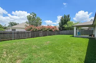 11704 Fletcher Hall Ln, Austin, TX 78717 - Photo 6