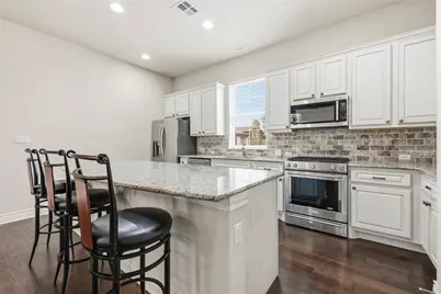 204 Delfino Circle, Lakeway, TX 78734 - Photo 10