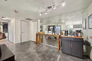 1800 Lavaca St, Austin, TX 78701 - Photo 16