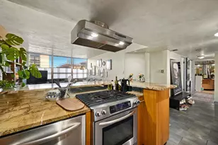 1800 Lavaca St, Austin, TX 78701 - Photo 2