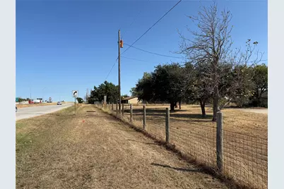 13200 Ih 35 Highway, Jarrell, TX 76537 - Photo 2