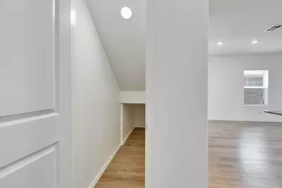 206 Canley Loop, Hutto, TX 78634 - Photo 10