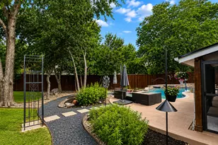 1910 Springwater Dr, Round Rock, TX 78681 - Photo 32