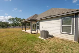 150 Angel Oak Wy, San Marcos, TX 78666 - Photo 4