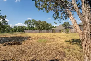 150 Angel Oak Wy, San Marcos, TX 78666 - Photo 8