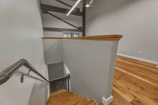 1305 E 6th St, Austin, TX 78702 - Photo 14