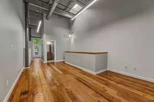 1305 E 6th St, Austin, TX 78702 - Photo 16