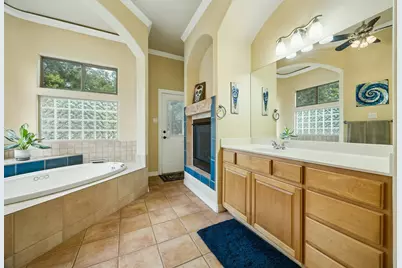 22227 Oban Drive, Briarcliff, TX 78669 - Photo 20
