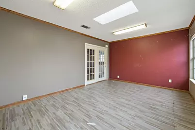 2204 Smith Avenue, Taylor, TX 76574 - Photo 22