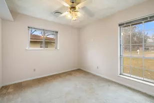 2204 Smith Ave, Taylor, TX 76574 - Photo 30