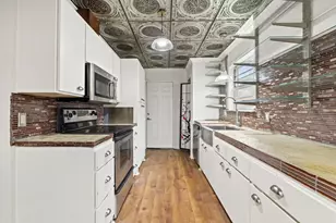 2204 Smith Ave, Taylor, TX 76574 - Photo 16