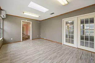 2204 Smith Ave, Taylor, TX 76574 - Photo 20