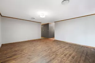 2204 Smith Ave, Taylor, TX 76574 - Photo 10