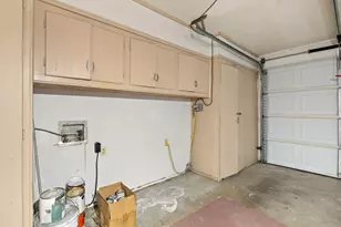 2204 Smith Ave, Taylor, TX 76574 - Photo 34