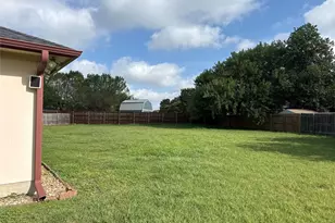 211 Brent Blvd, Kyle, TX 78640 - Photo 2