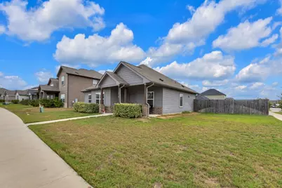 218 Oldbridge Drive, Hutto, TX 78634 - Photo 4