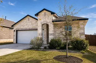 2132 Centerline Ln, Georgetown, TX 78628 - Photo 2