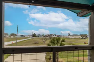 1941 Bayview Dr, Palacios, TX 77465 - Photo 6