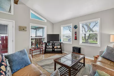 1941 Bayview Drive, Palacios, TX 77465 - Photo 10