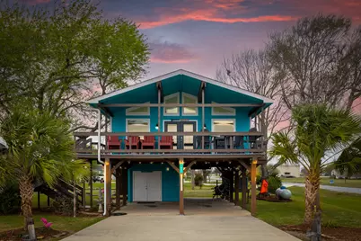 1941 Bayview Drive, Palacios, TX 77465 - Photo 1