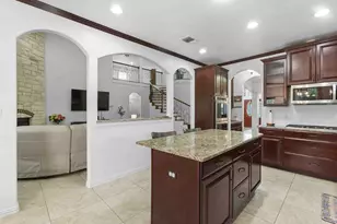 323 Woodbrook Tr, Buda, TX 78610 - Photo 6