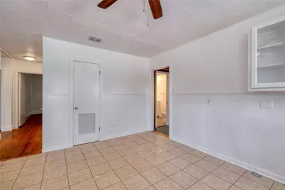 511 Sloan Street, Taylor, TX 76574 - Photo 10