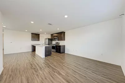 12112 Scarlet Sleeve Way, Del Valle, TX 78617 - Photo 16